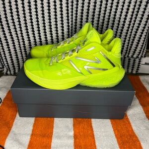 New Balance Two WXY V4 ‘Thirty Watt’